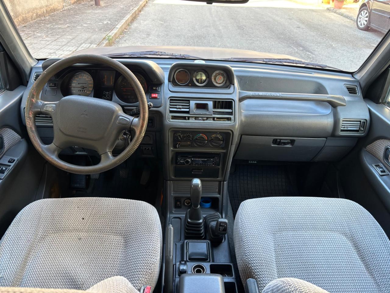 Mitsubishi Pajero 2.5 TDI Metal-top S. Select GLS