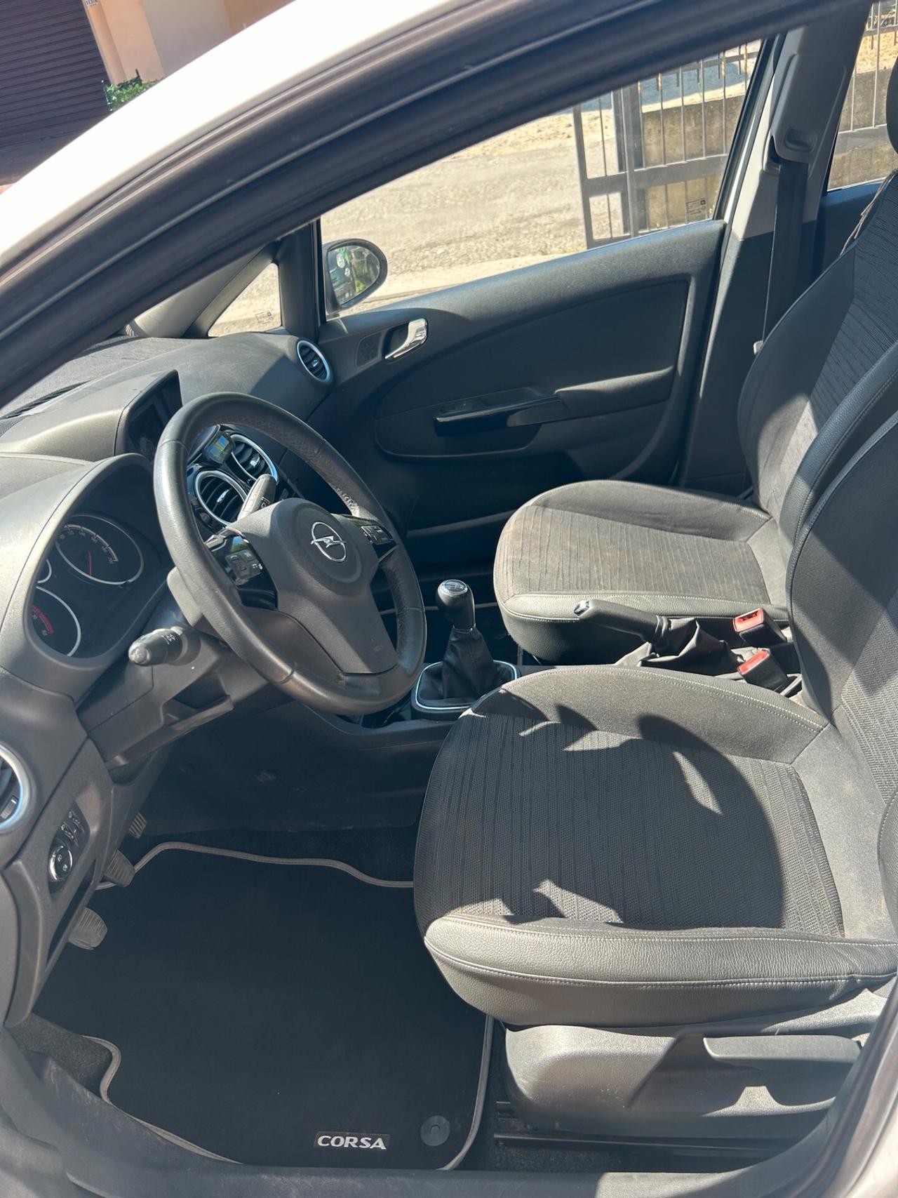 Opel Corsa 1.2 85CV 5 porte GPL-TECH Edition