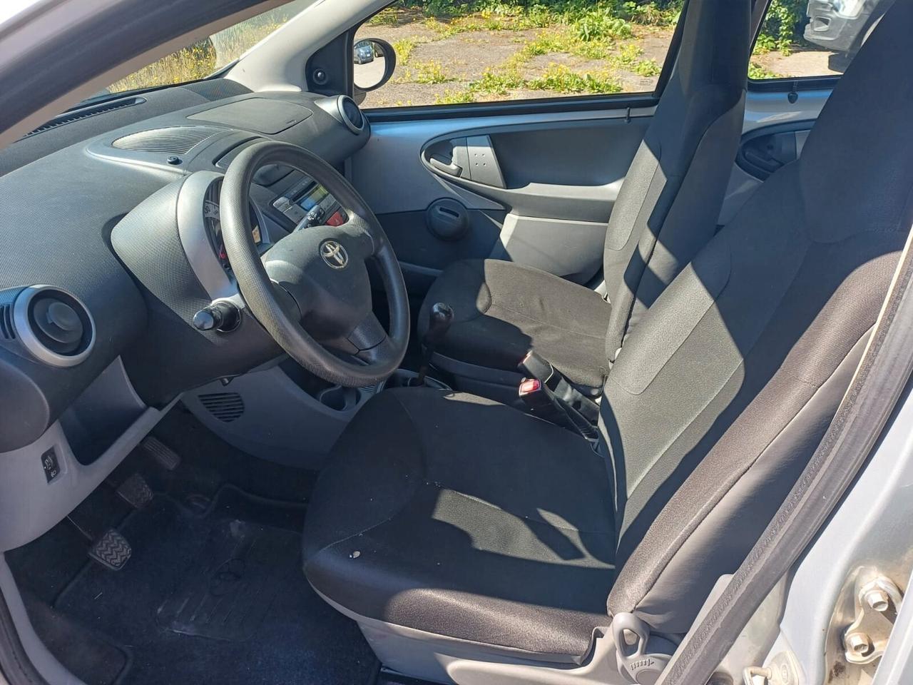 Toyota Aygo 1.0 12V VVT-i 5 porte Sol Connect