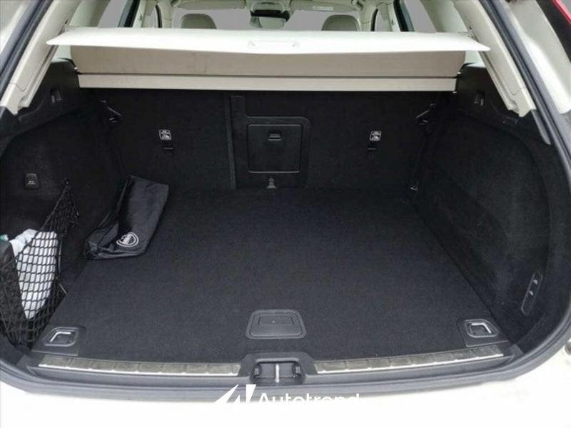 Volvo XC60 B5 235+14 CV AWD Mild-Hybrid Diesel Automatico Inscription