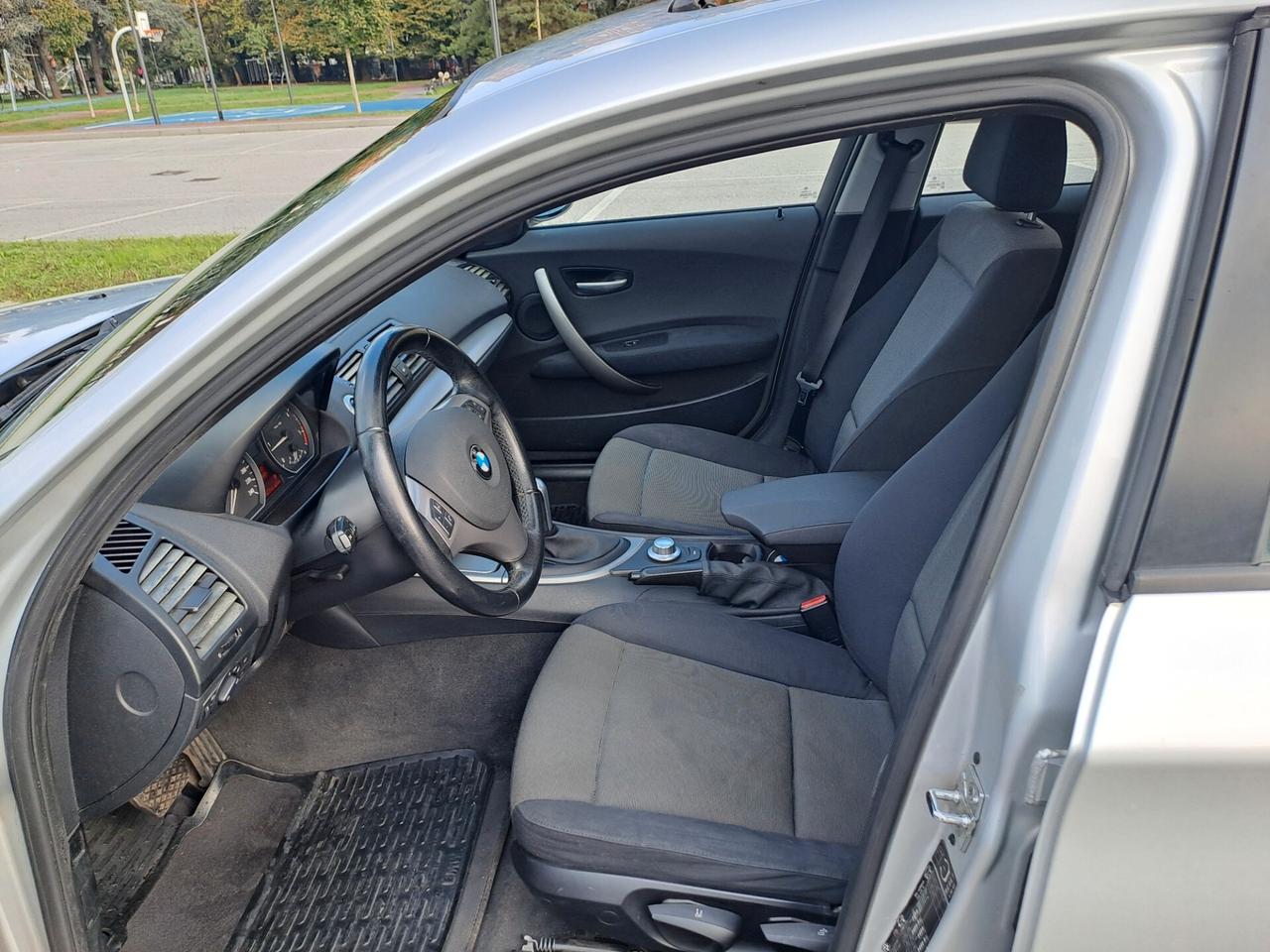 Bmw 120 120d cat 5 porte Attiva