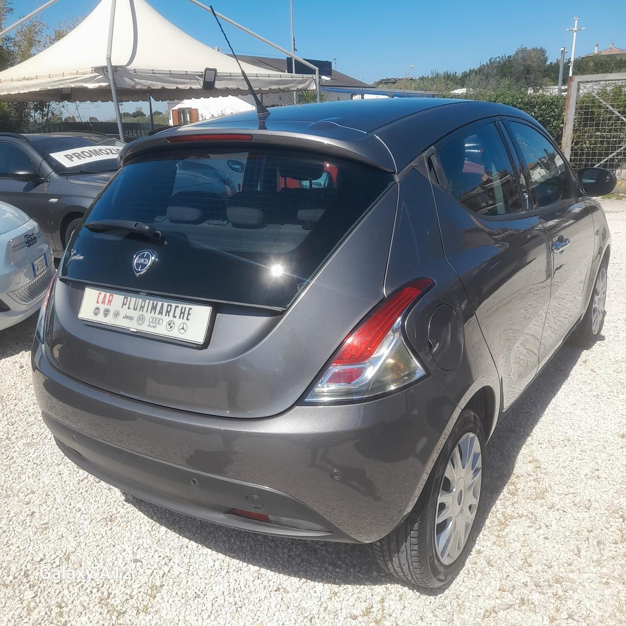 Lancia Ypsilon 1.2 69 CV 5 porte Gold