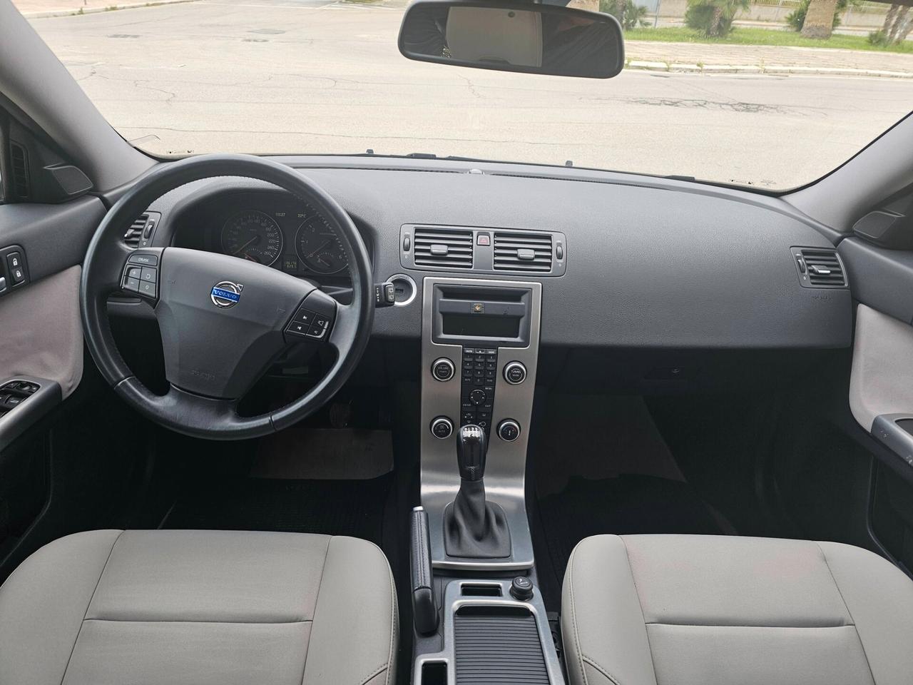 VOLVO V50 SW 2.0D 136CV MOMENTUM FULL