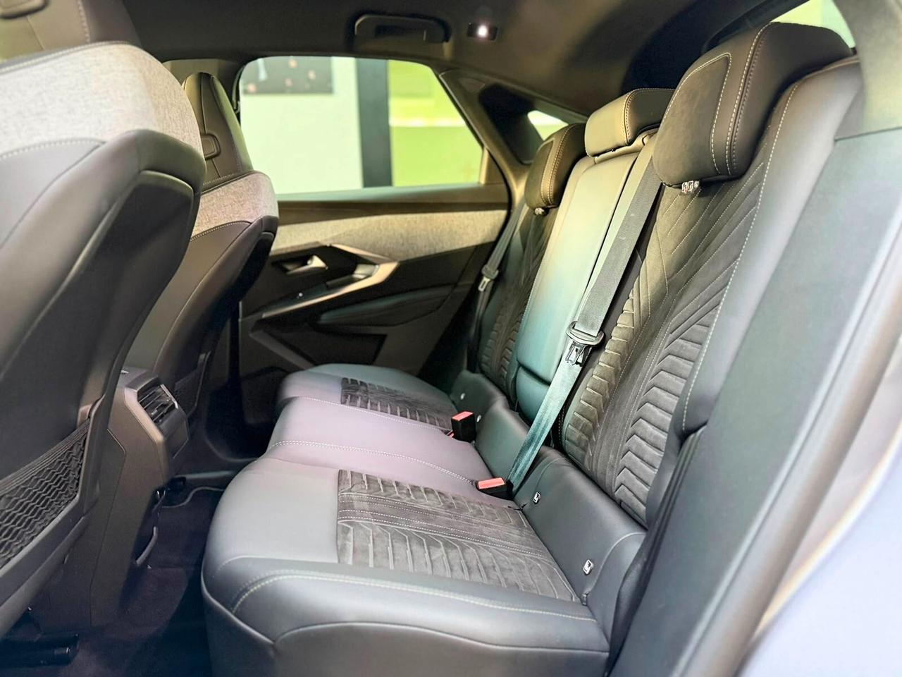 Peugeot 3008 Hybrid 1.2 Benzina 136 e-DCS6 GT
