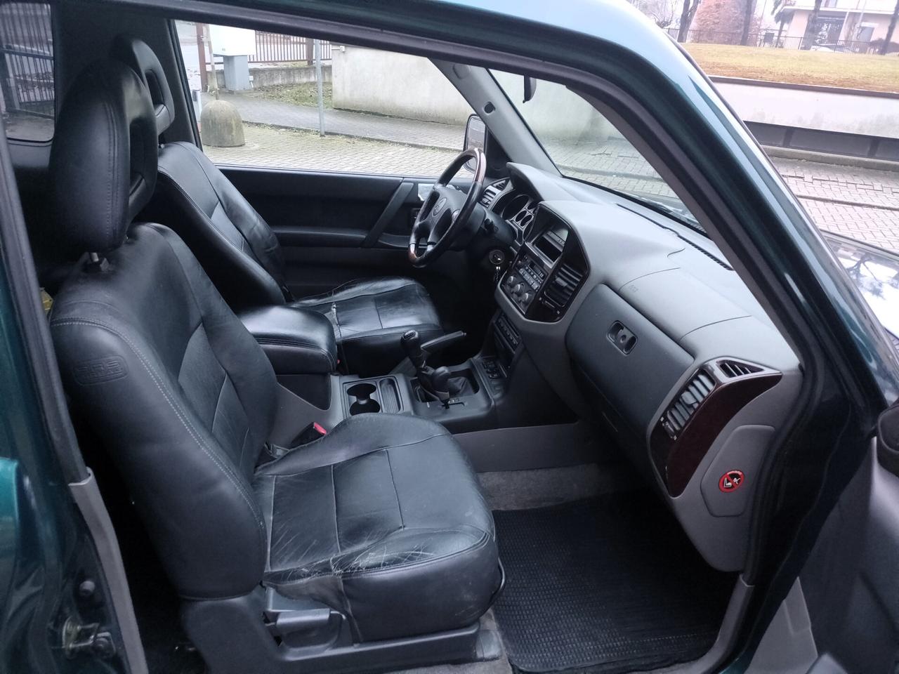 Mitsubishi Pajero 3.2 16V DI-D 3p. GLS1