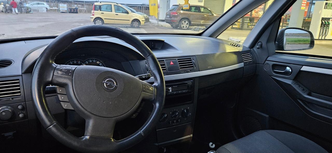Opel Meriva 1.4 16V GPL-TECH Club