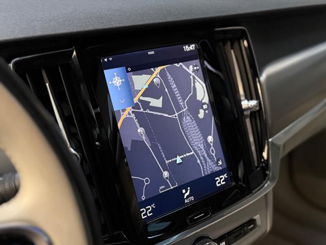 VOLVO V90 D4 Geartronic Momentum