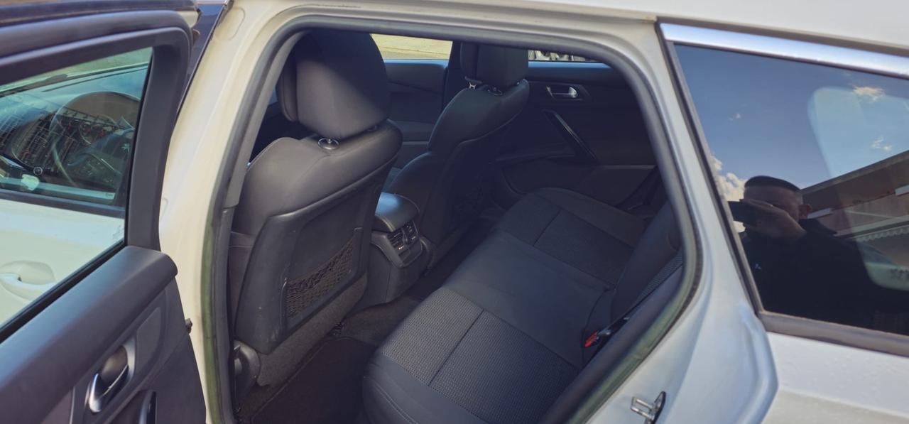 Peugeot 508 2.0 HDi 140CV SW Ciel Allure