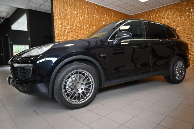 PORSCHE Cayenne 3.0TDI V6TIP.TET.20"PASM NAVI TEL CRUISE SED.TURBO