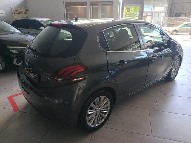 PEUGEOT 208 1.4 8V HDi 68CV 5p. Allure