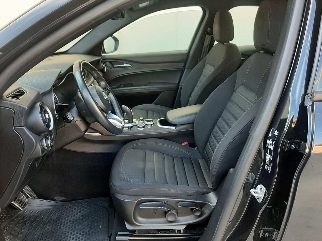 Alfa Romeo Stelvio 2.2 TD 160 CV AT8 RWD Business