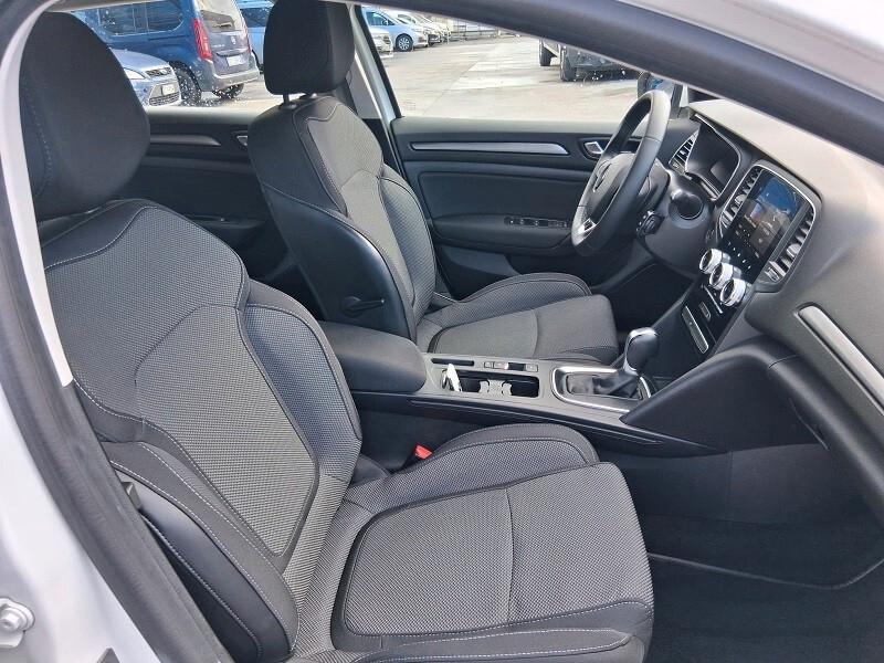 Renault Megane Mégane Sporter Blue dCi 115 CV EDC Equilibre AUTOCARRO (752)