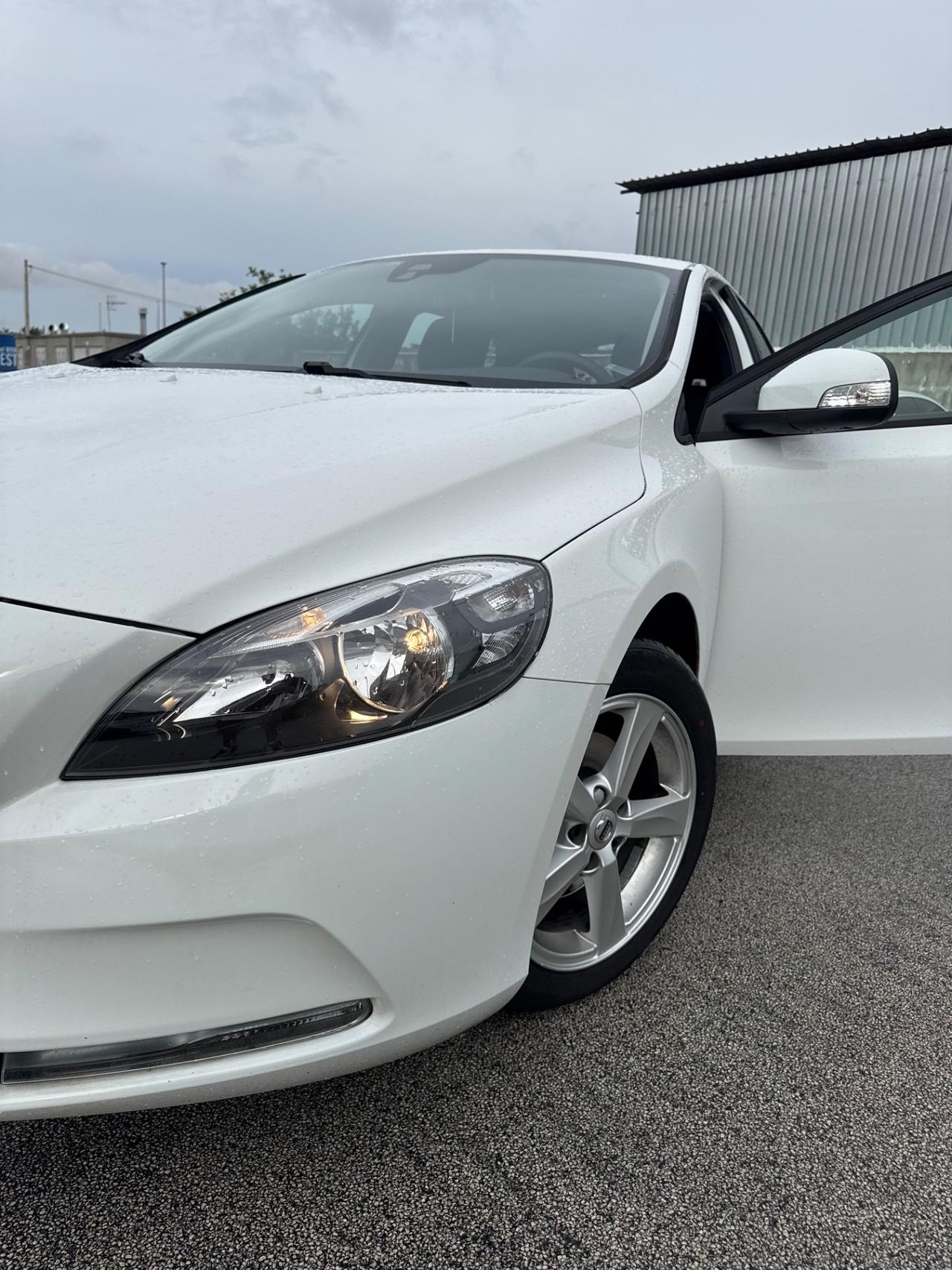 Volvo V40 D2 Business Plus