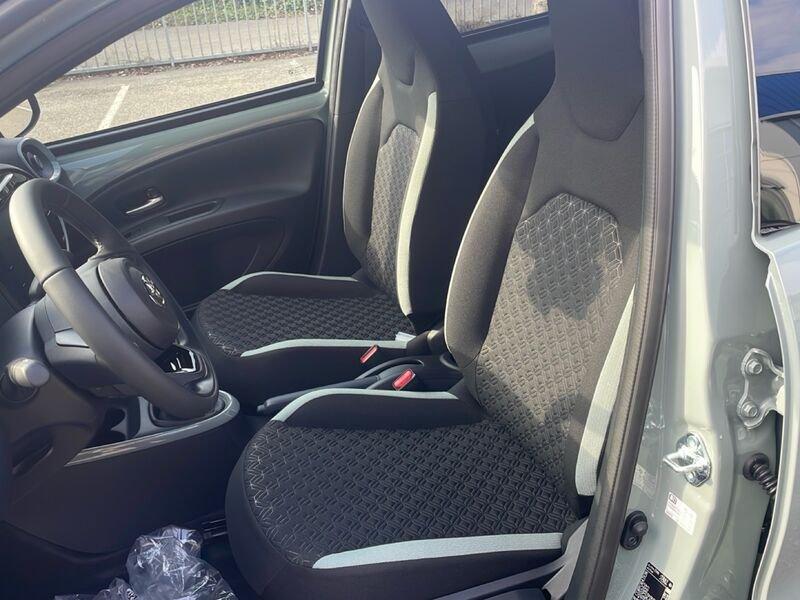 Toyota Aygo X Aygo X 1.0 VVT-i 72 CV 5 porte Trend
