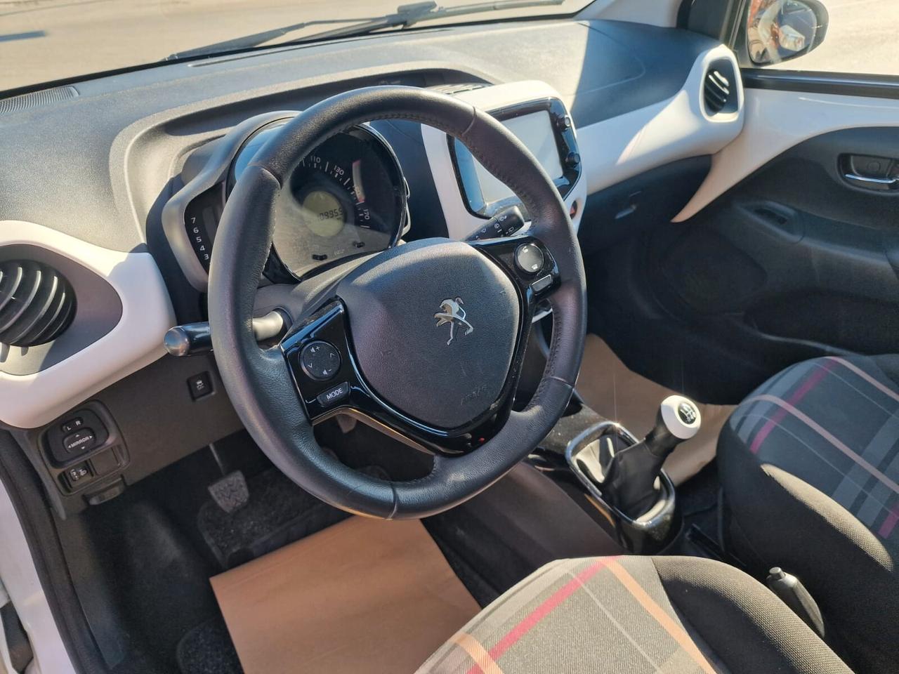 Peugeot 108 VTi 68 ETG 5 porte Allure