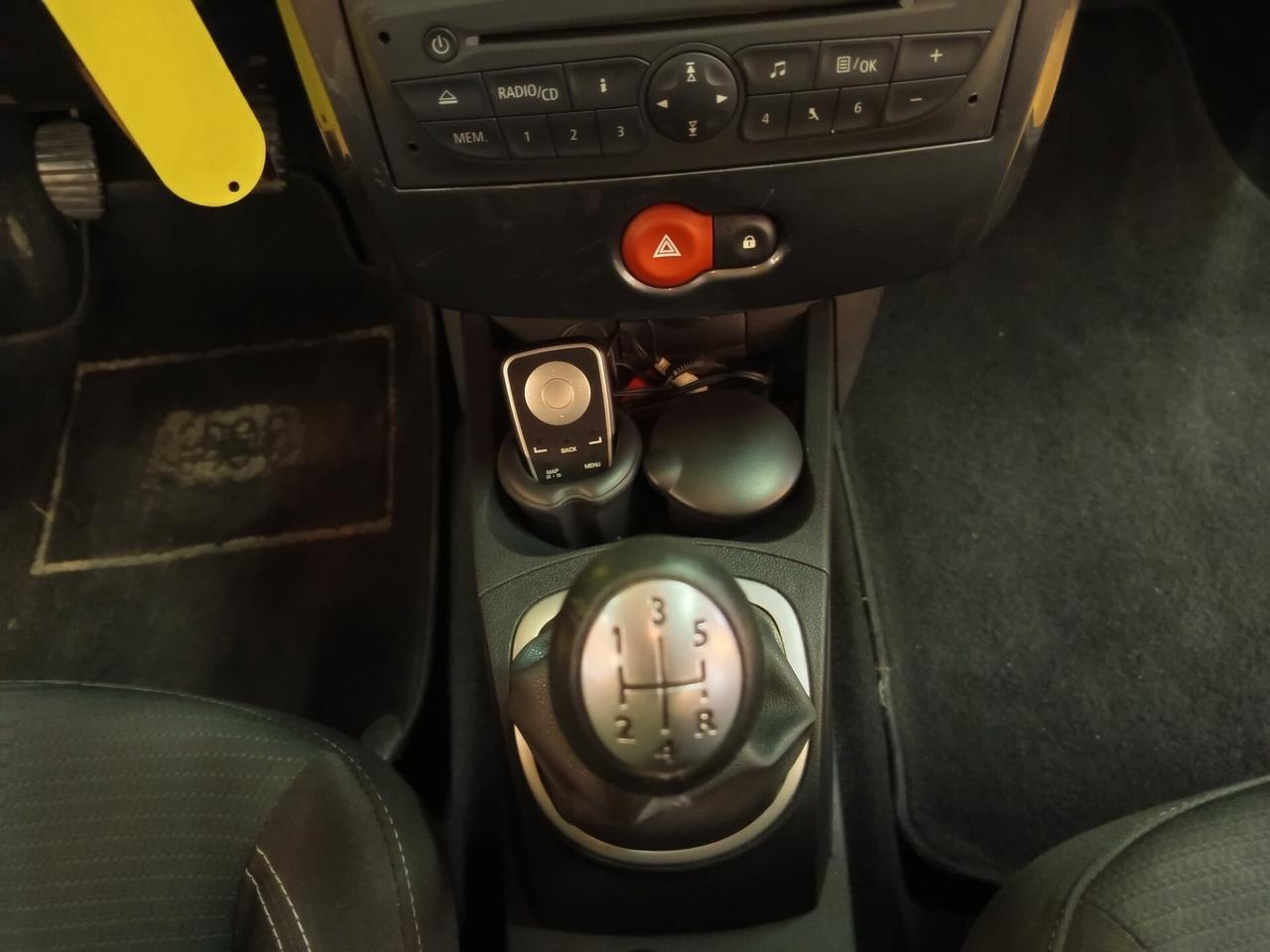 Renault Clio 1.2 16V 5 porte Luxe, 144 Mila chilometri ok neopatentati