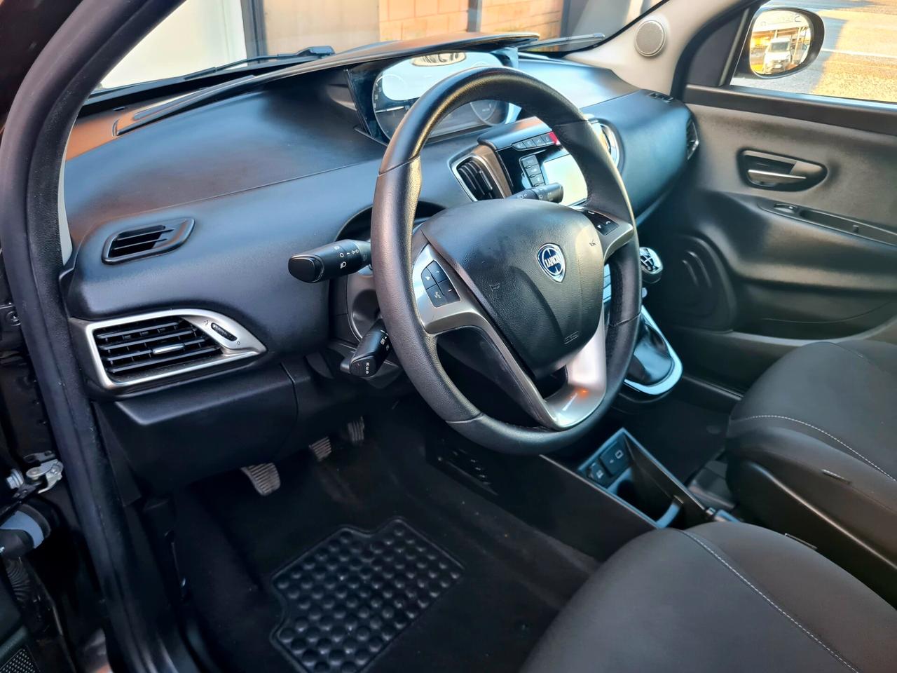 Lancia Ypsilon 1.0 Hybrid *UNIPRO*TAGLIANDI*PDC*