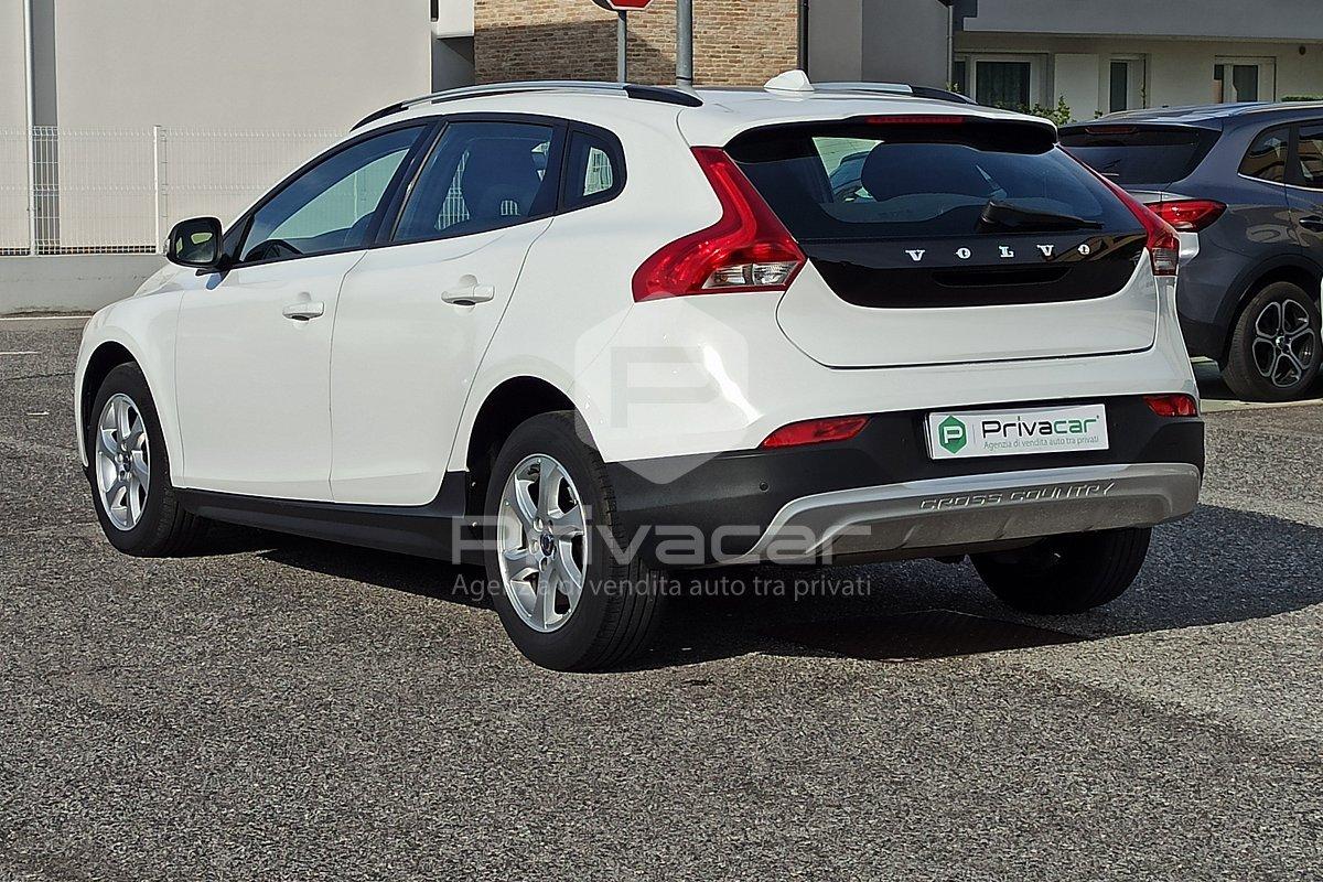 VOLVO V40 Cross Country D2 Kinetic