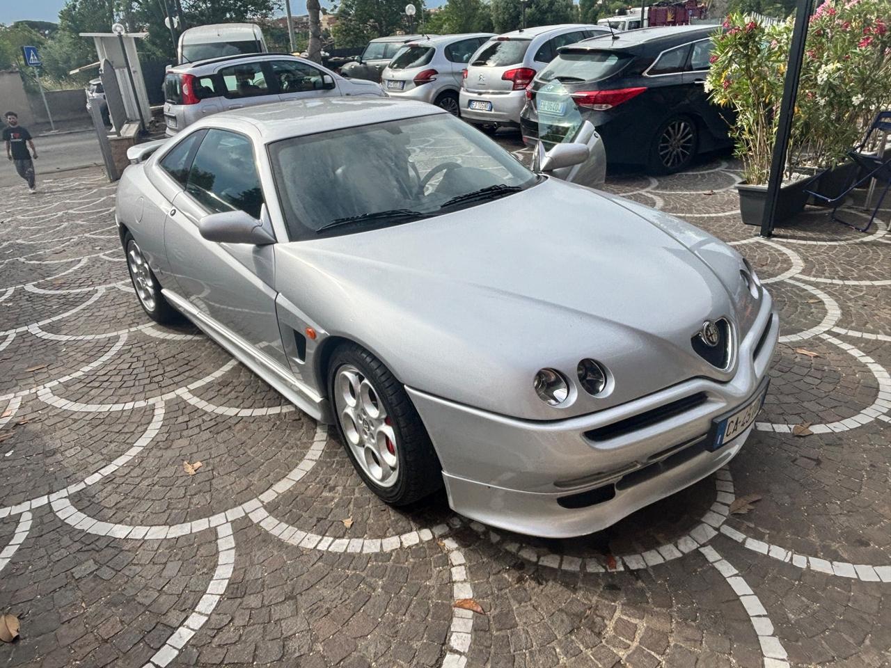 Alfa Romeo GTV 2.0i 16V Twin Spark cat L Cup