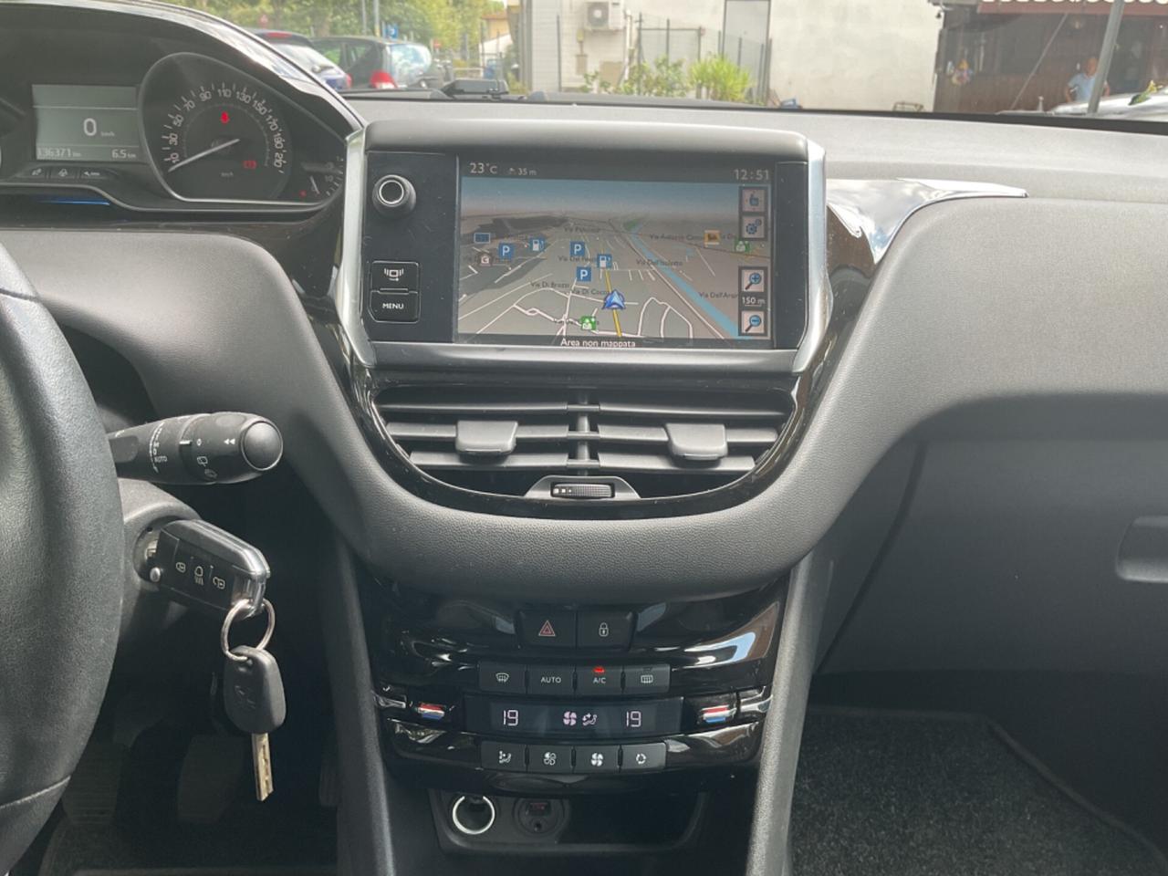 Peugeot 208 1.2 VTi 5 porte Allure OK NEOPATENTATI