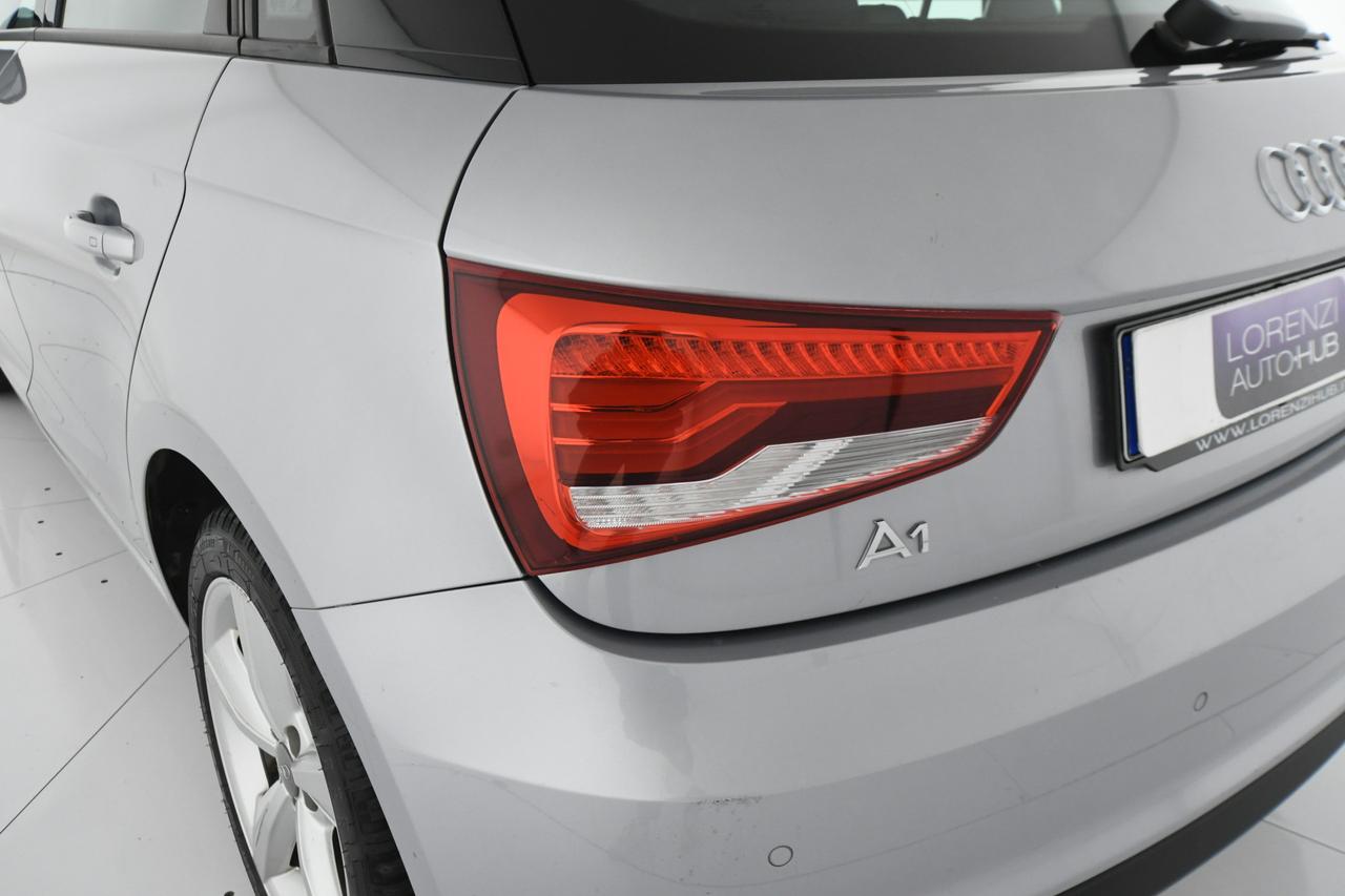 AUDI A1 Sportback 1.6 tdi COMMERCIANTI+BLUETOOTH+NEOPATENTATI