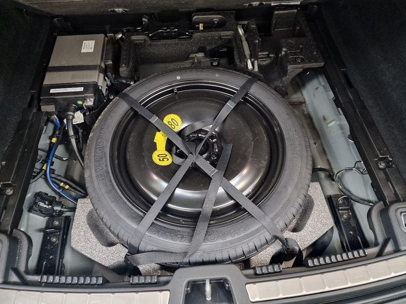 Volvo XC60 B4 (d) AWD Geartronic Momentum AUTOCARRO N1