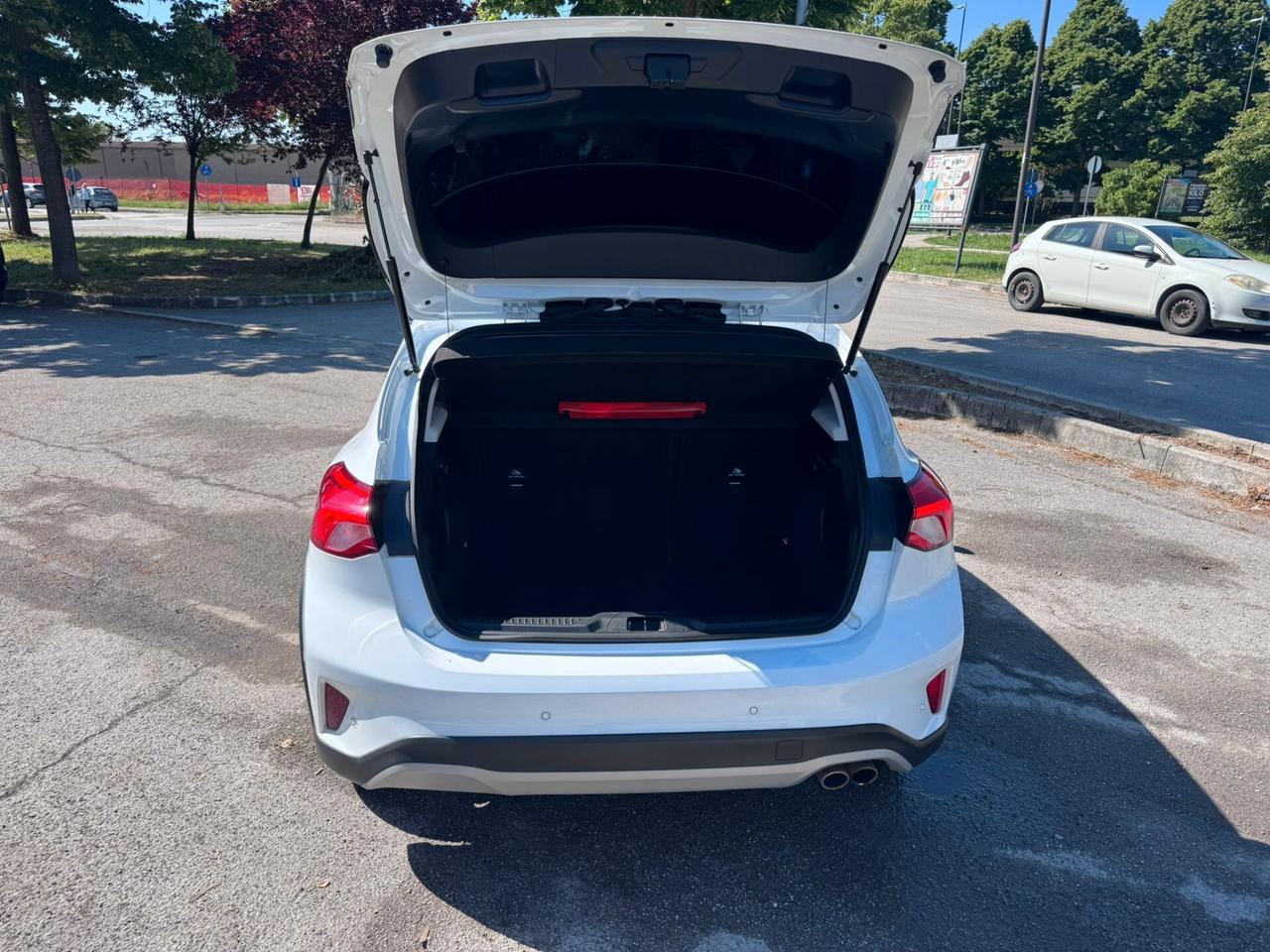 Ford Focus 1.0 EcoBoost 125 CV automatico 5p. Active Co-Pilot