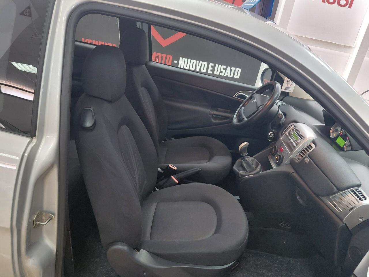 Lancia Ypsilon 1.4 Unyca Ecochic GPL