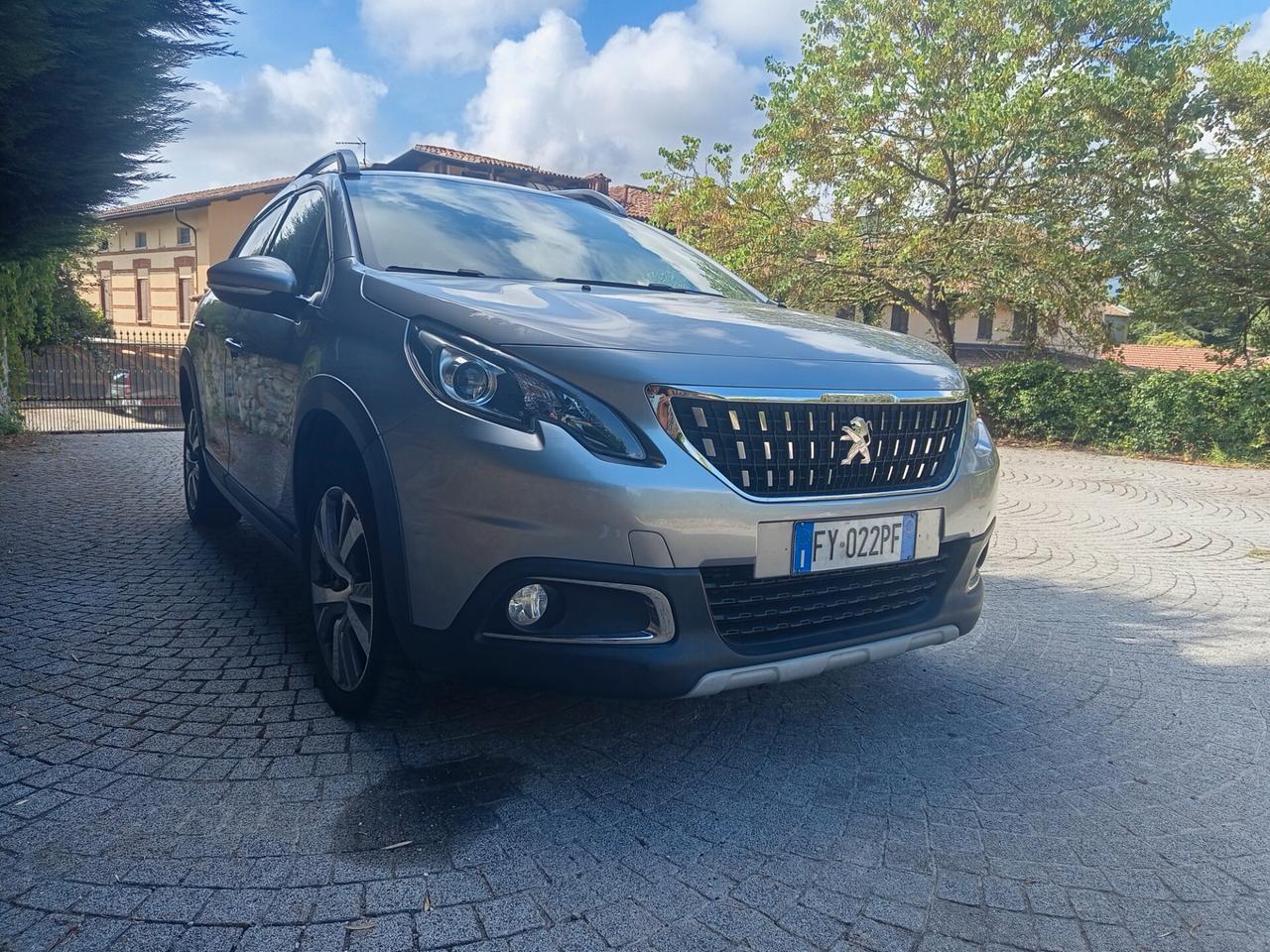 Peugeot 2008 BlueHDi 100 S&S Allure