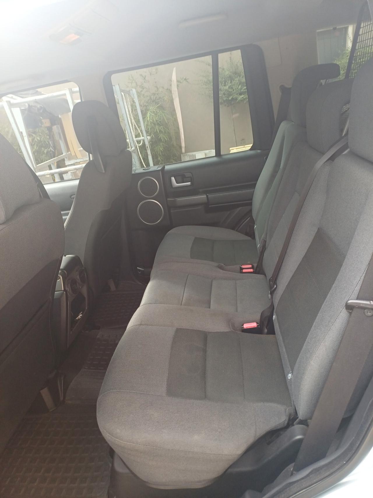 Land Rover Discovery 3 2.7 TDV6 SE