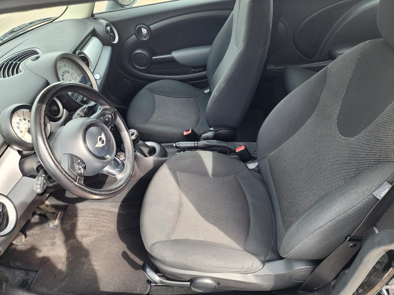 Mini 1.6 16V One (55kW)
