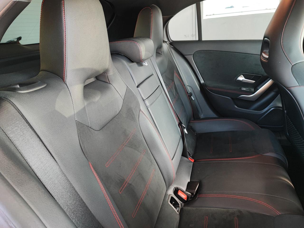 Mercedes-benz A 200 d Automatic AMG Line Premium Plus