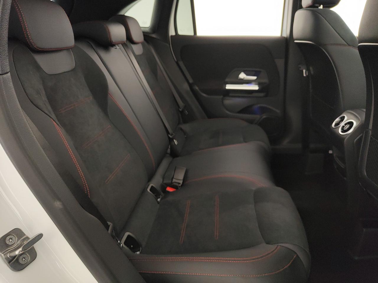 Mercedes-Benz GLA 200 d 4MATIC