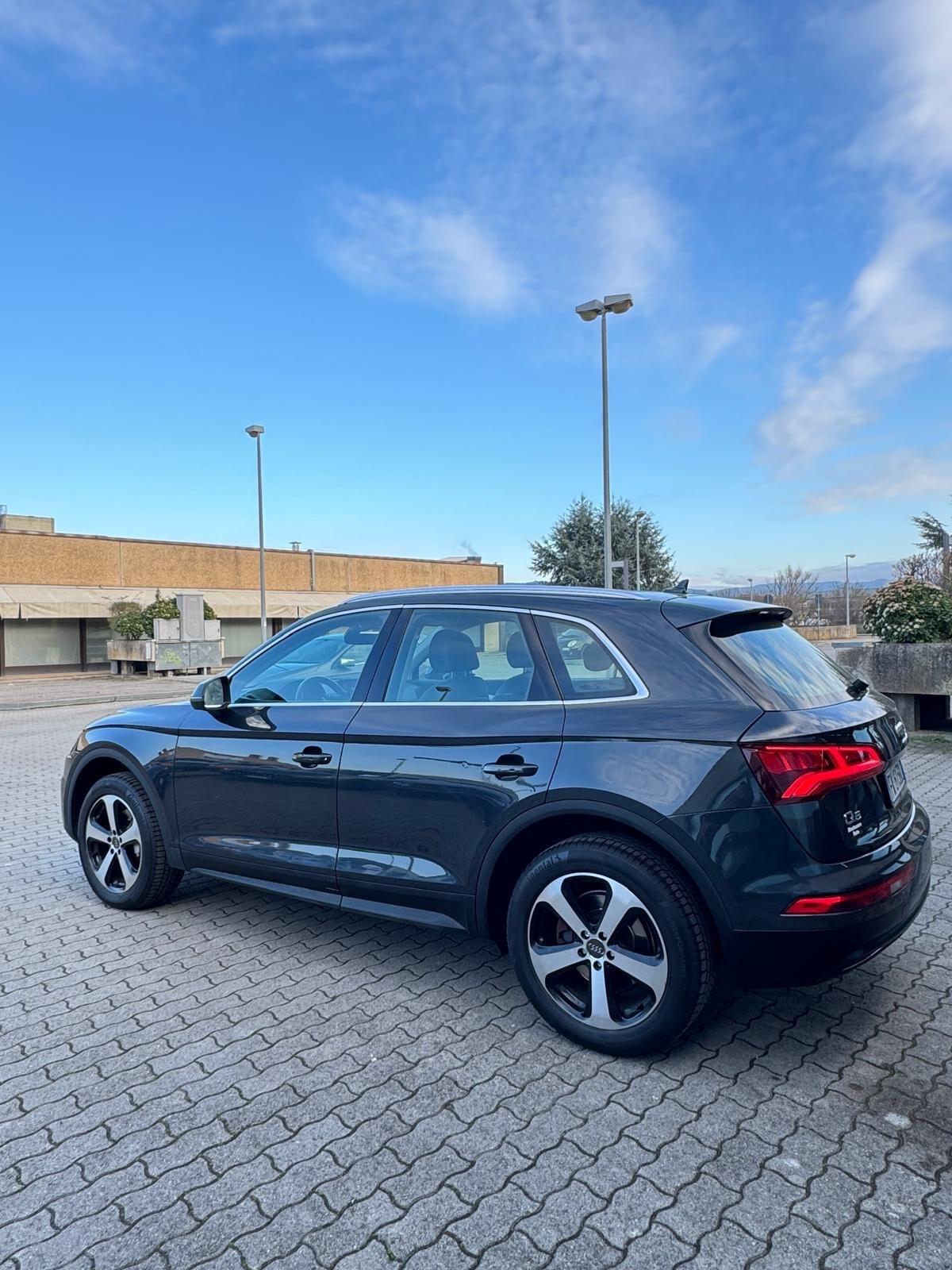 Audi Q5 2.0 TDI quattro S tronic Business