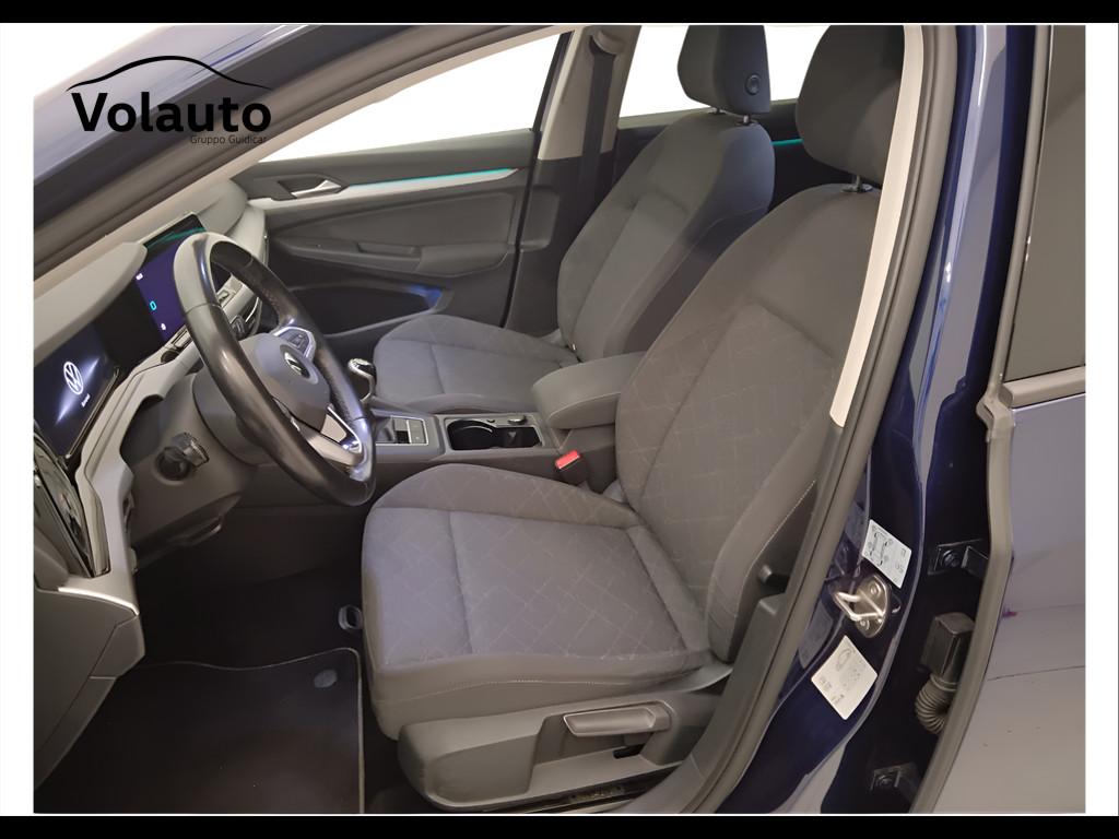 VOLKSWAGEN Golf VIII 2020 - Golf 1.5 tgi Life 130cv