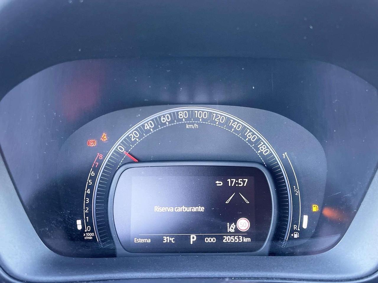 Toyota Aygo 1.0 Benzina 72Cv E6 Automatica Lounge - 2023
