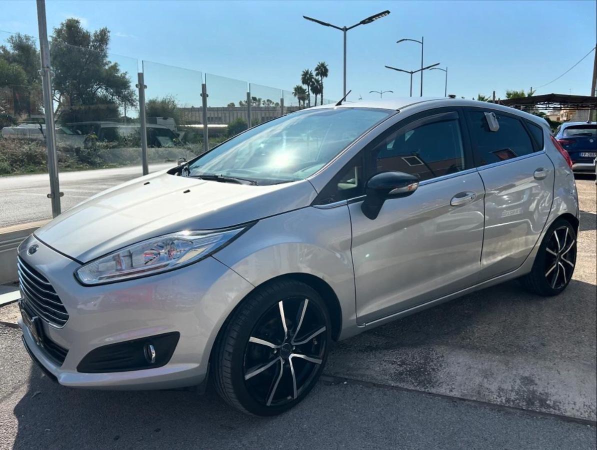 FORD - Fiesta - 1.5 TDCi 75CV 5p. Titanium