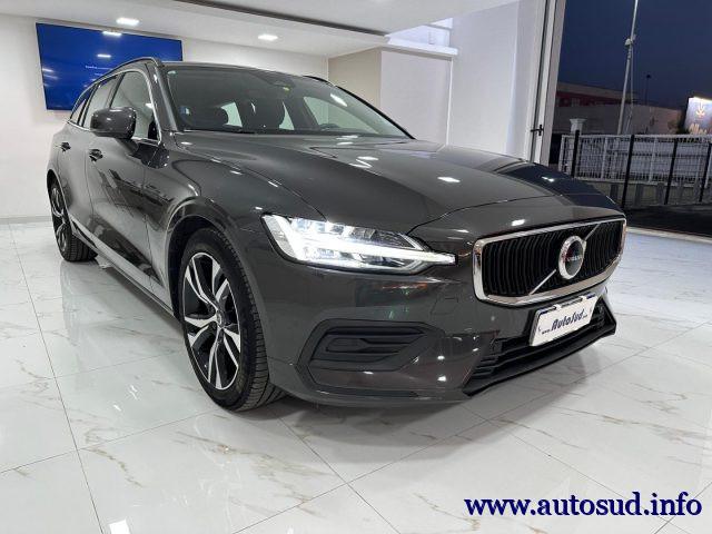 VOLVO V60 B4 (d) automatico Ultimate Dark
