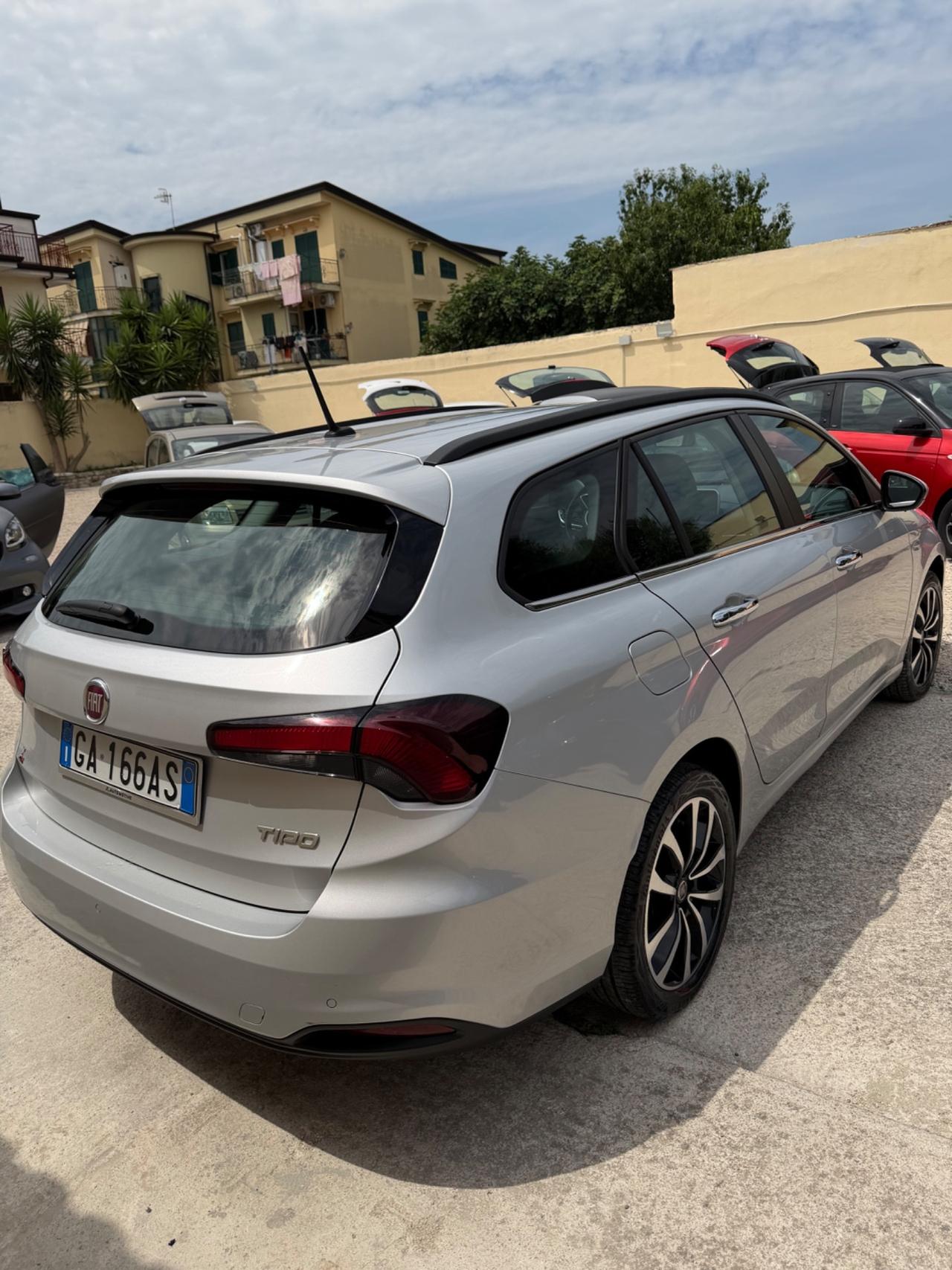 Fiat Tipo 1.6 Mjt S&S DCT SW Lounge