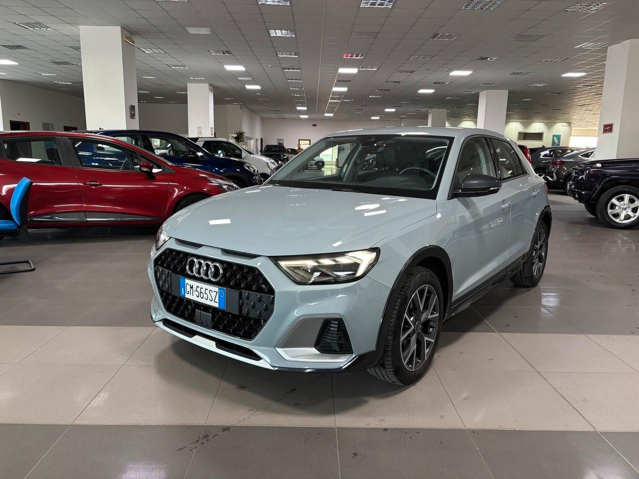 Audi A1 allstreet 30 TFSI S tronic Identity Contrast