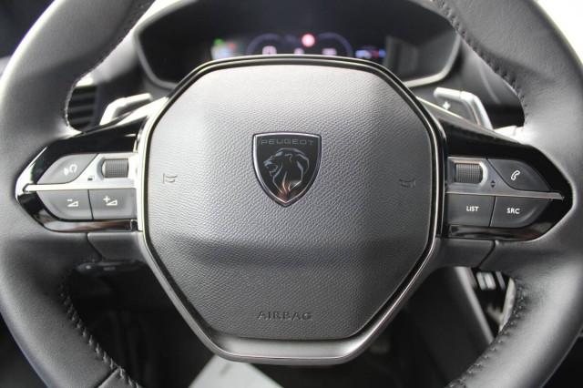 Peugeot 2008 1.2 Allure s&s 130cv Auto con Navigatore e CarPlay