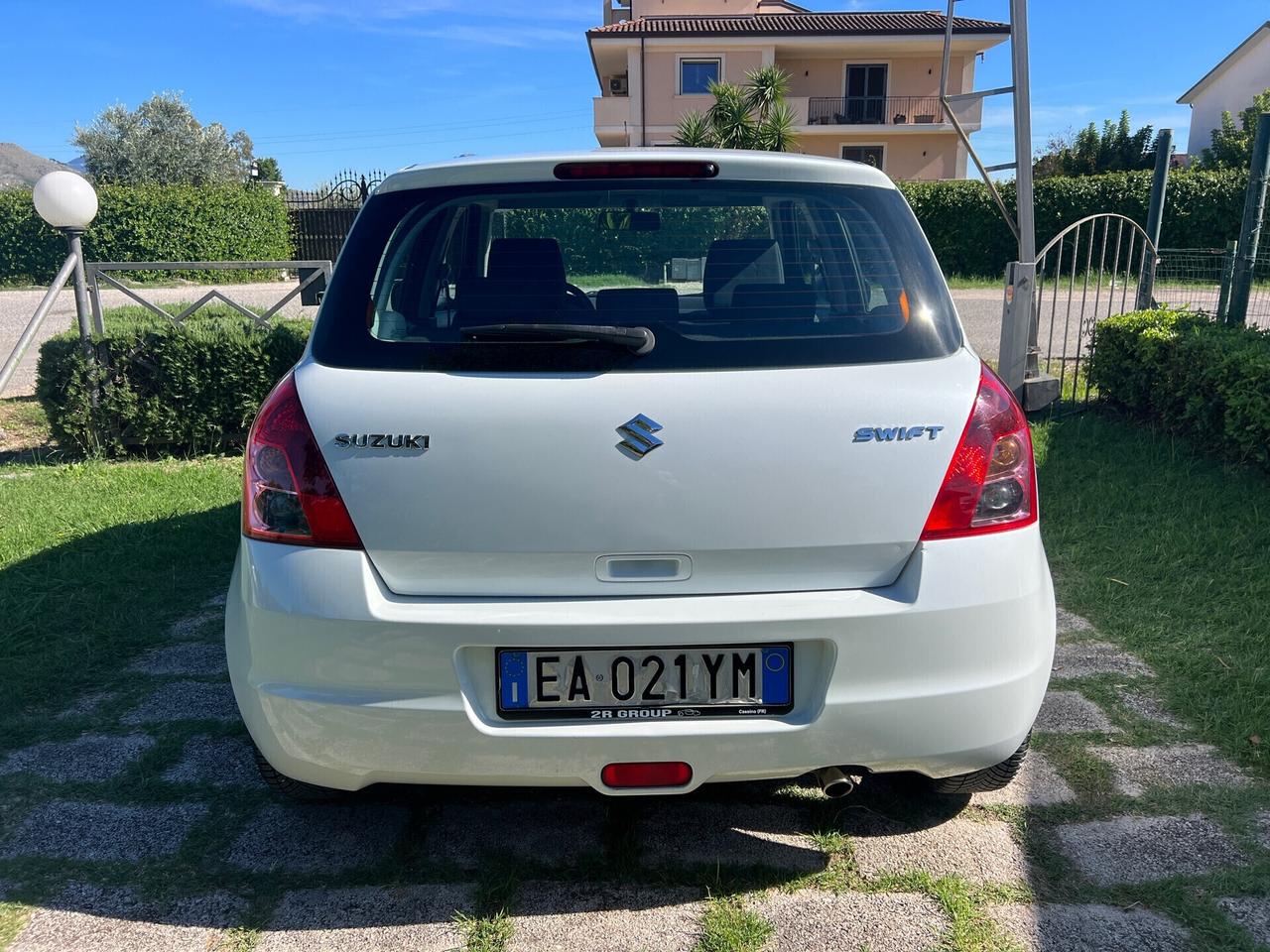 Suzuki Swift 1.3GPL 5p.-2010"UNIPRO PERFETTA"