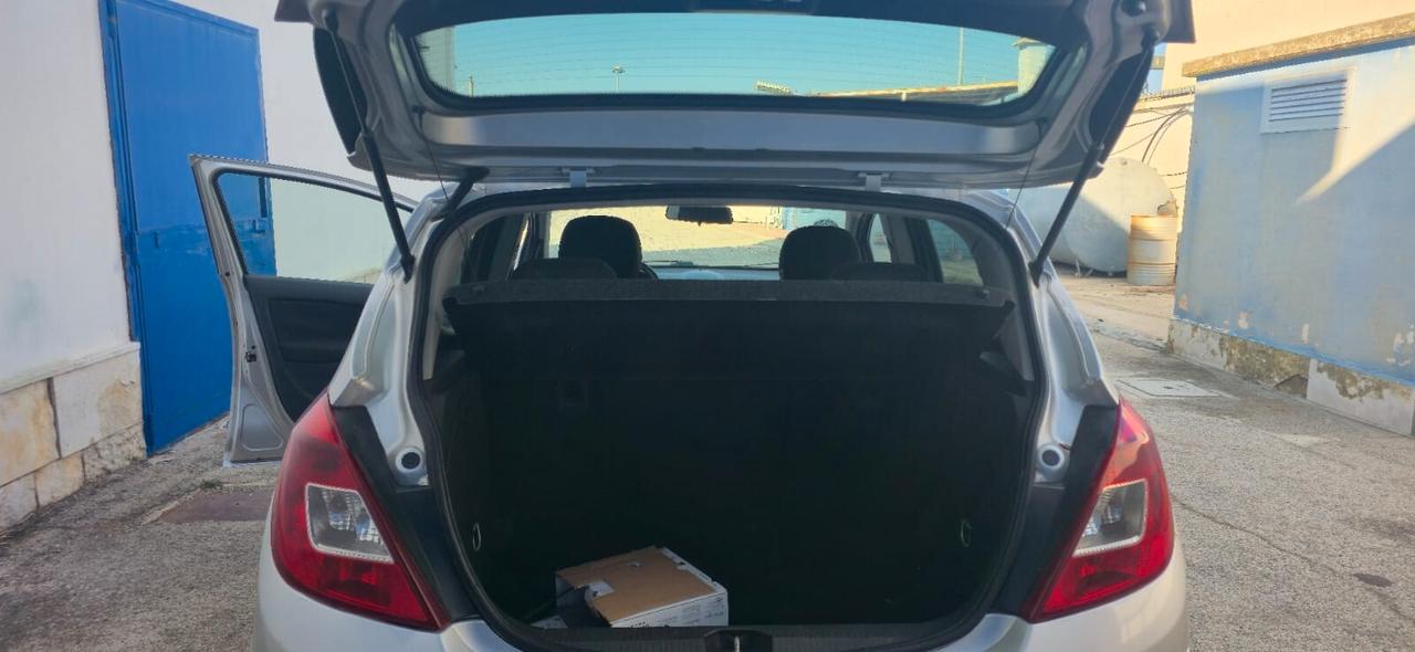 Opel Corsa 1.2 5 porte Elective