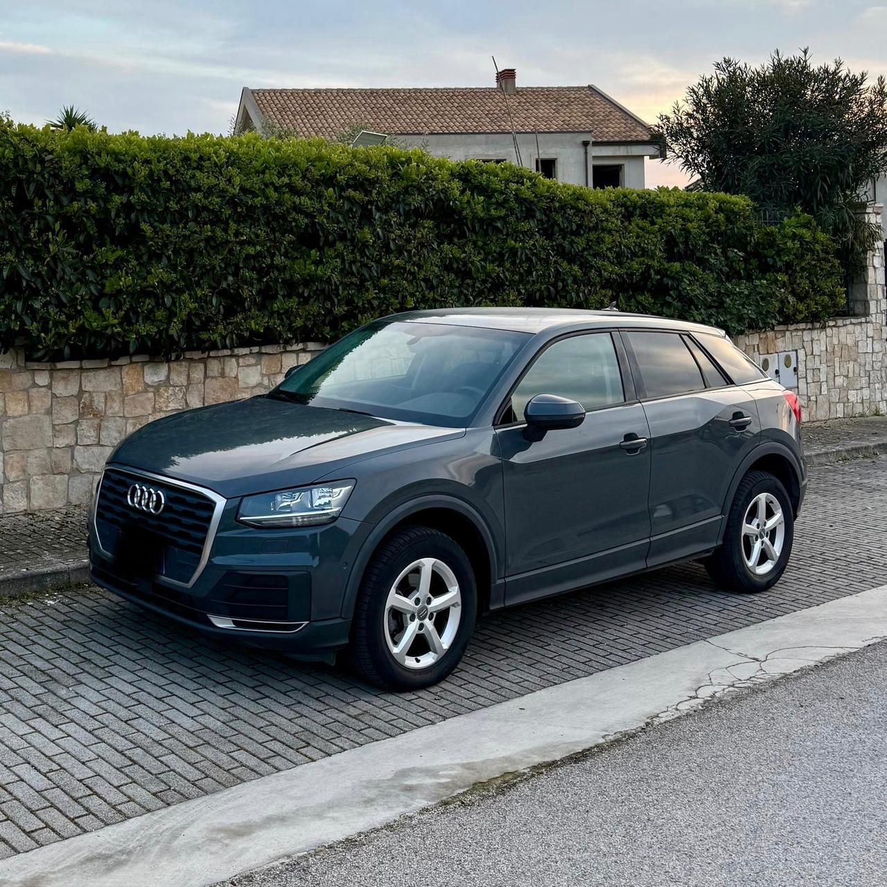 Audi Q2 30 TDI S tronic Business
