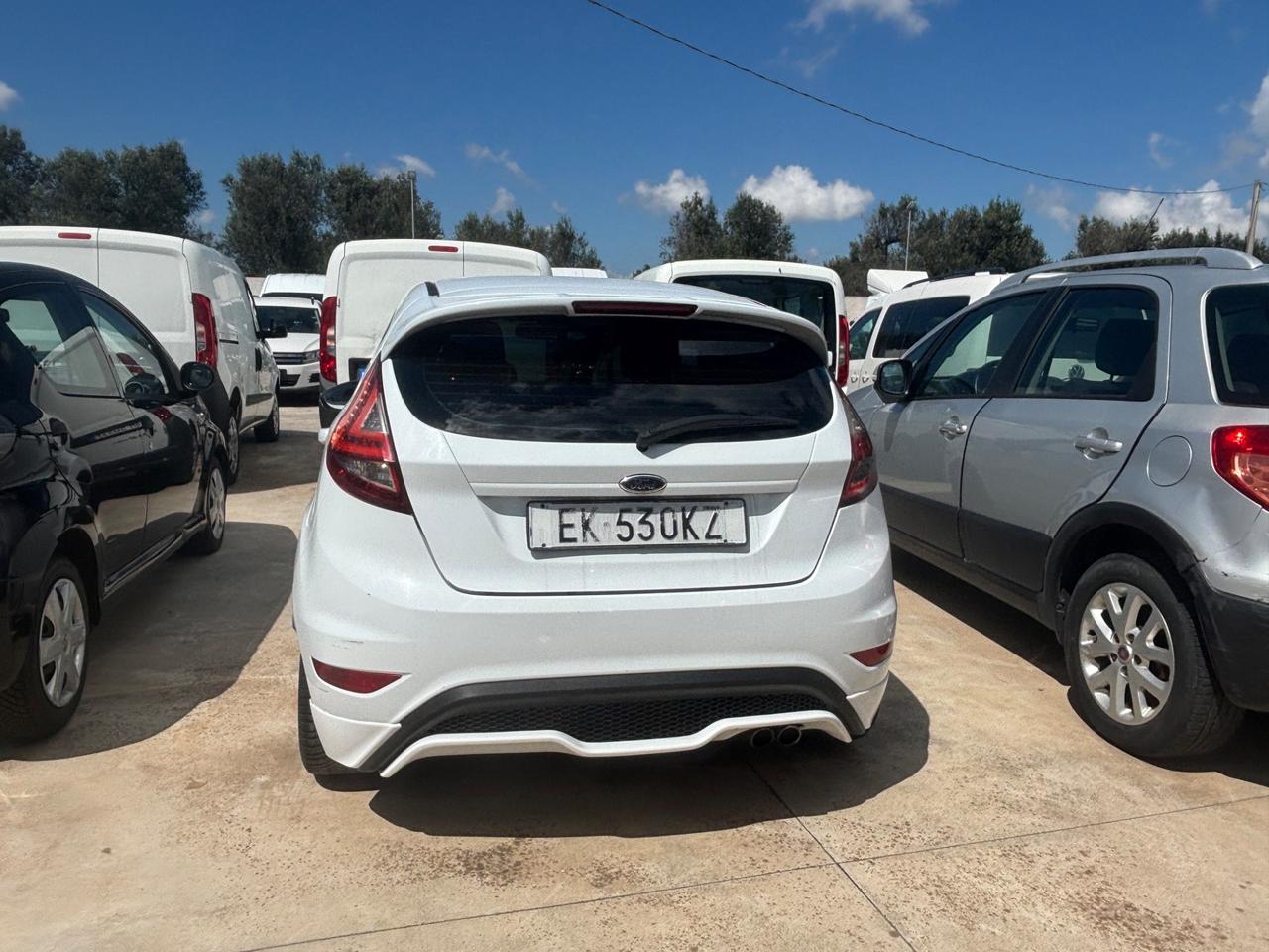 Ford Fiesta Ikon 1.4 TDCi 70CV 5 porte