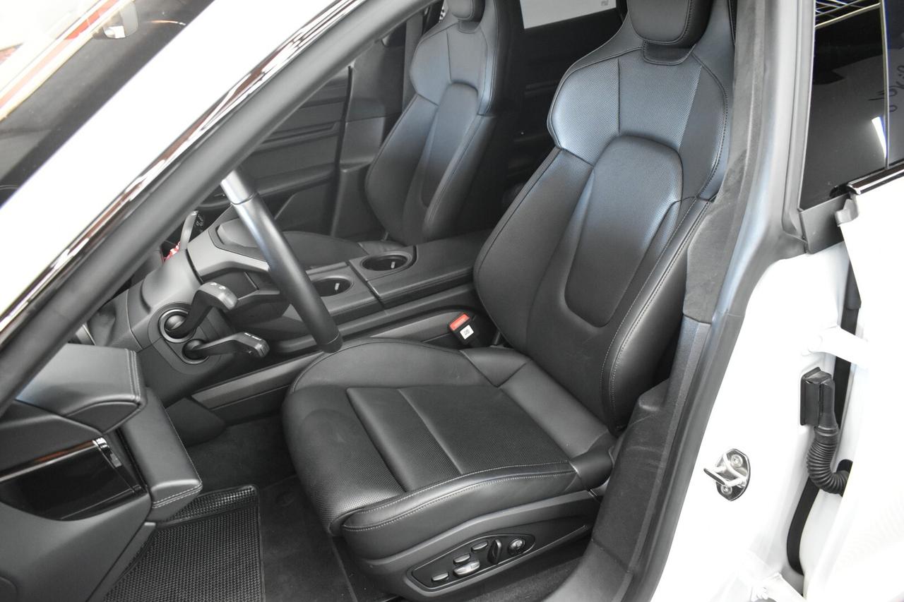 Porsche Taycan Turbo S