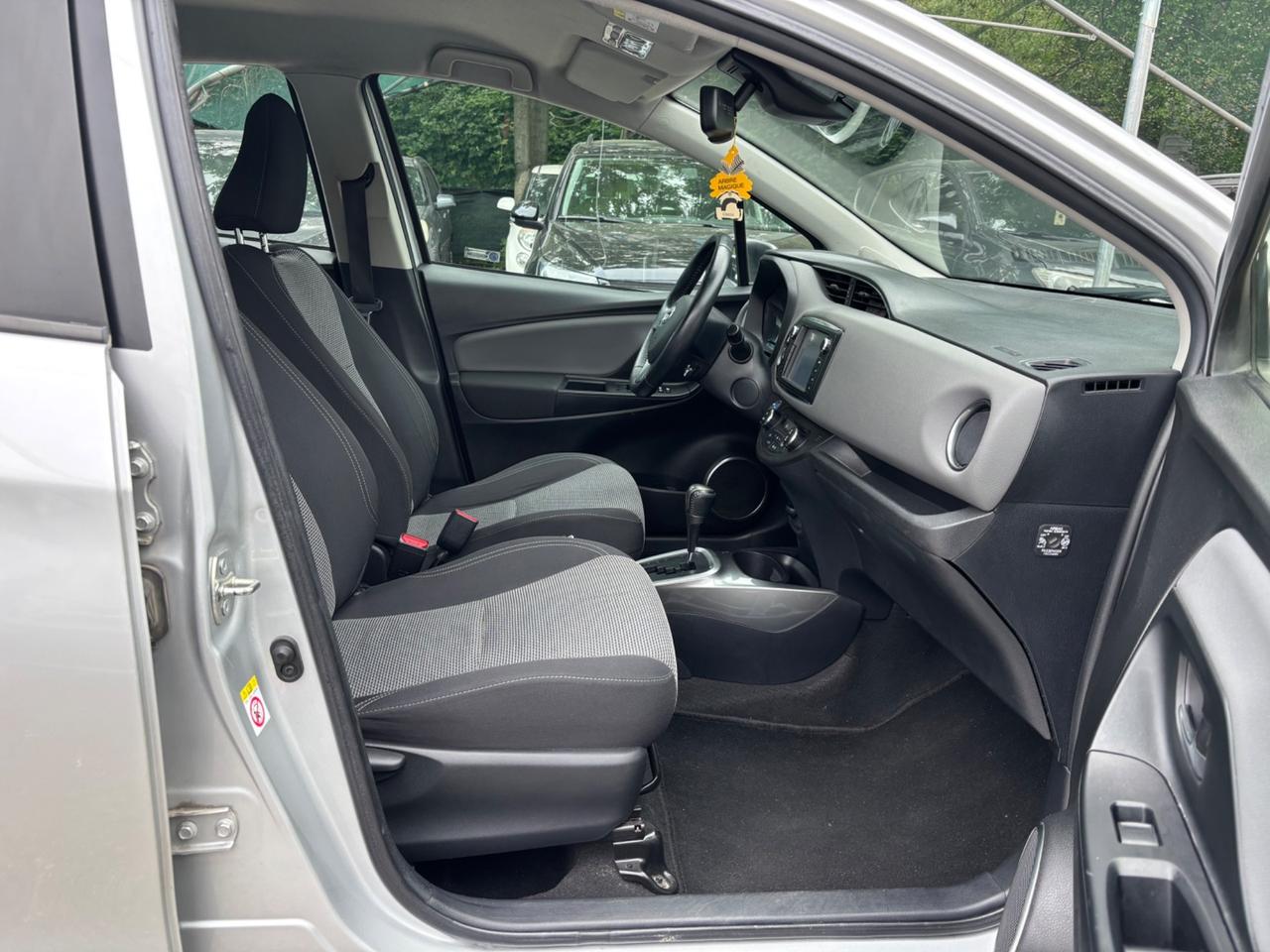 Toyota Yaris 1.5 Hybrid 5 porte Style OK NEOPATENTATI
