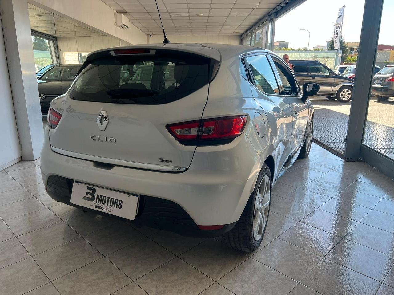 Renault Clio 1.2 75CV 5 porte Live