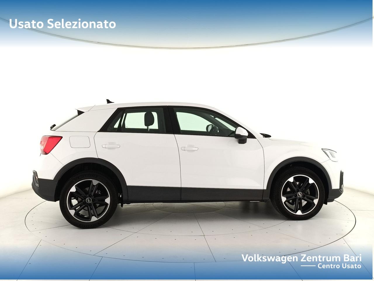 Audi Q2 30 2.0 tdi business s-tronic