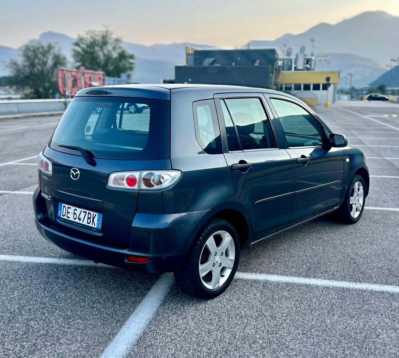Mazda 2 1.4 TD 5p. Sony Ericsson Neopatentati